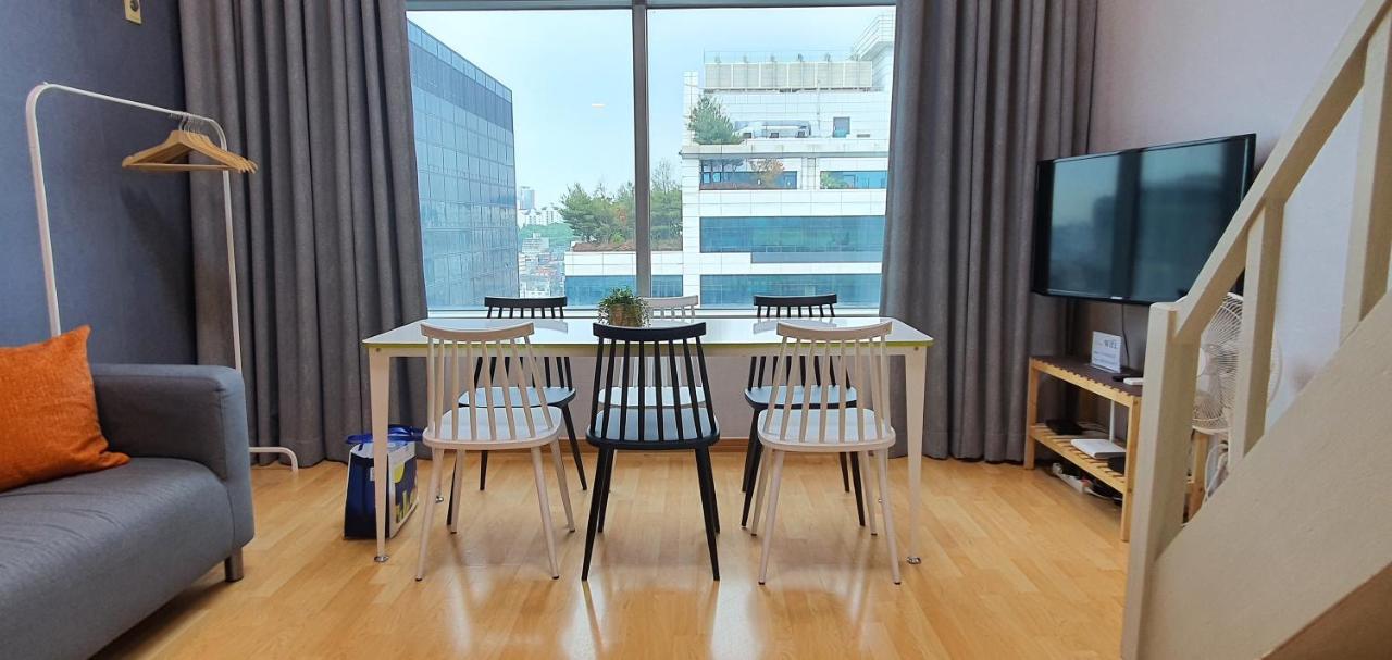Jsm Studio Hongdae โซล ภายนอก รูปภาพ